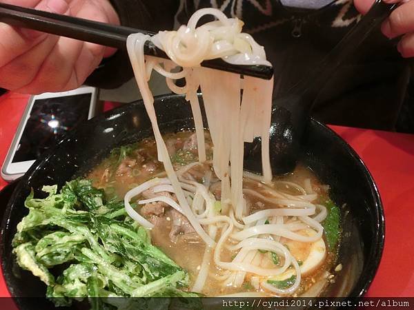 【台北】大心新泰式麵食 酸酸辣辣美好滋味 雙人套餐多重享受