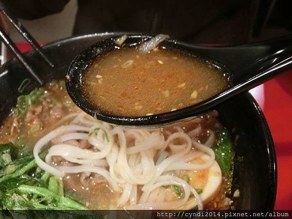 【台北】大心新泰式麵食 酸酸辣辣美好滋味 雙人套餐多重享受