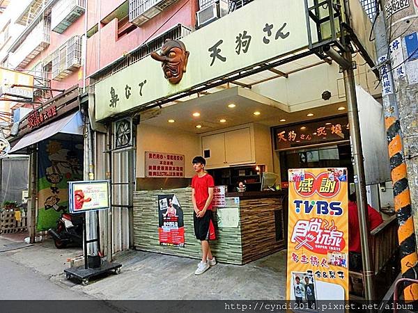 【台中西屯】天狗炙燒牛排 食尚玩家逢甲夜市報導 吐司 濃湯 