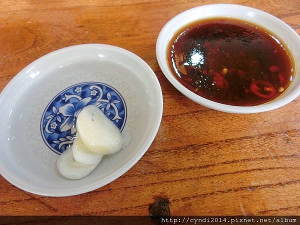 【新竹竹北】十一街麵食館 炸醬拌麵 葫瓜水餃 牛肉捲餅 酸辣