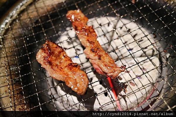 【台中西屯】乾杯燒肉居酒 超美味和牛牛排 橫膈膜 伊比利豬 