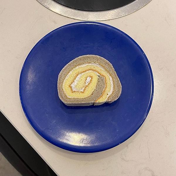 台中｜街喜鍋 時尚迴轉鍋物 菜盤跟主食可以吃到飽的平價火鍋