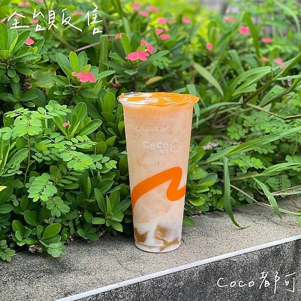 全台販售｜CoCo都可 戀夏哈密瓜 首次看到哈密瓜和手搖杯結