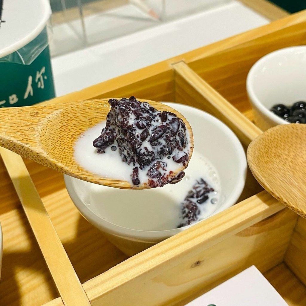 台中｜希望綠豆湯 希望九宮格 校園裝潢好吃又好拍