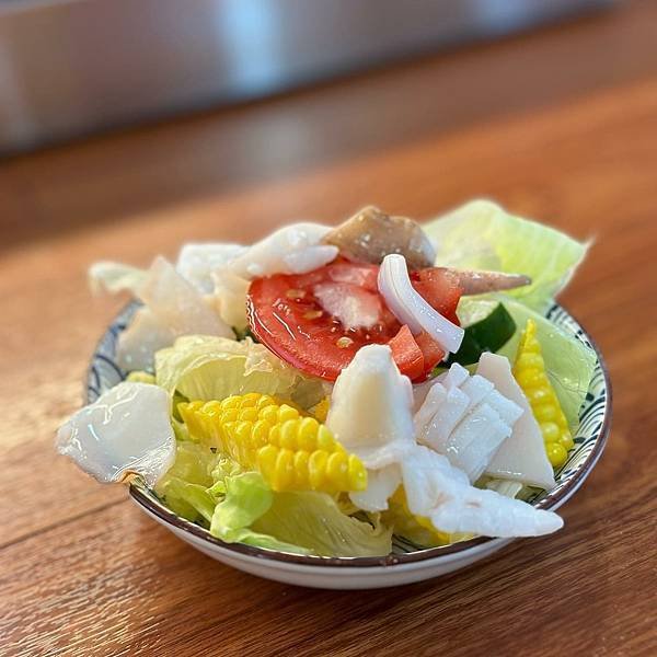 台北｜津輕丸號 味噌湯無限暢飲 生魚片超新鮮