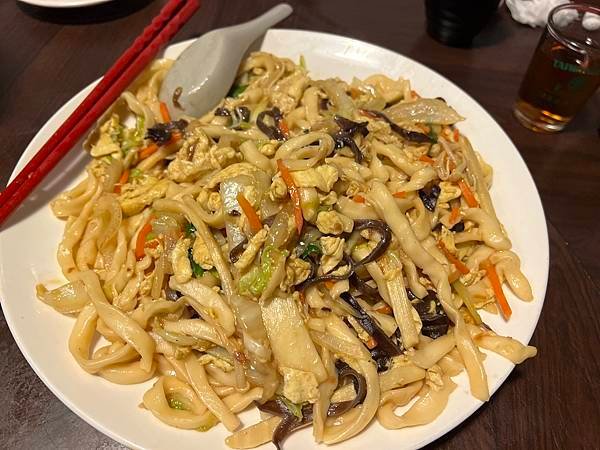 兩支北方麵館/超好吃蘿蔔絲餅/木須炒麵/合菜/捷運站美食