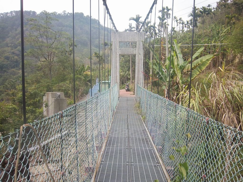 粗坑吊橋（中寮）