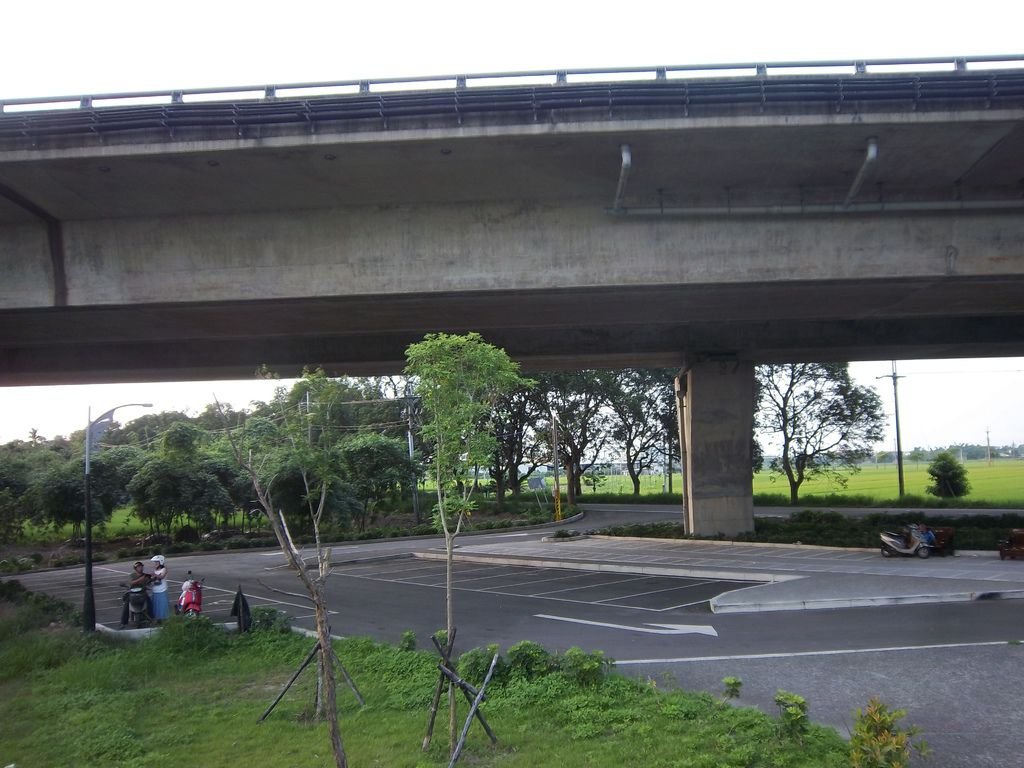 行霧吊橋、他里霧埤 停車場