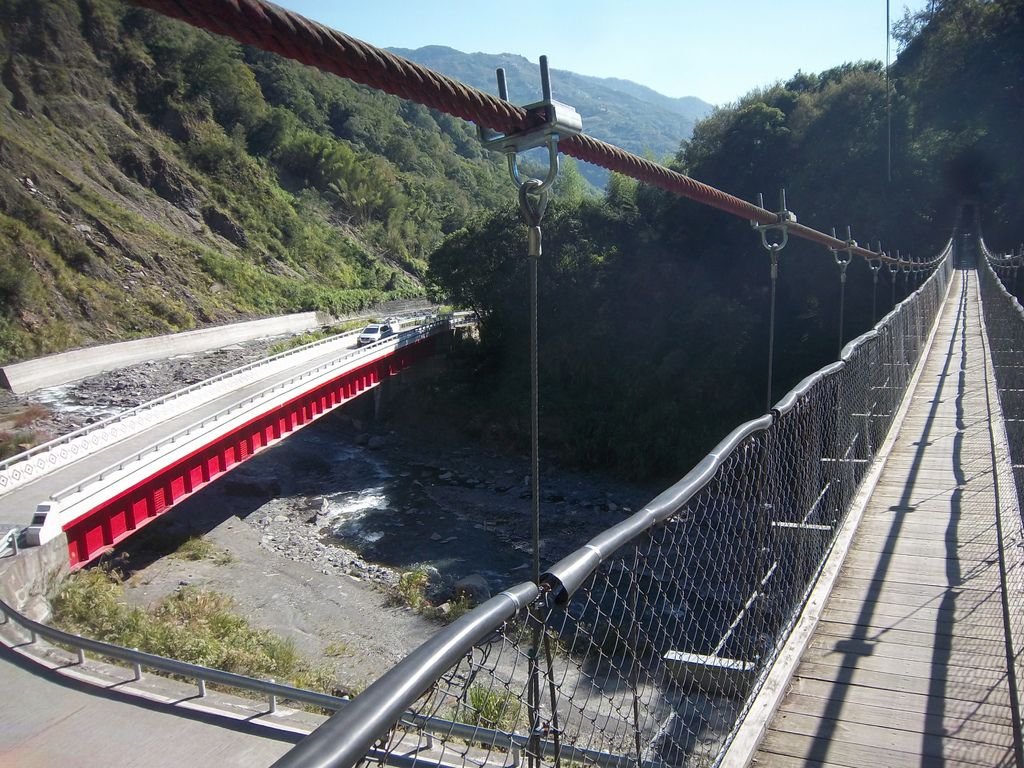 紅香吊橋、溫泉橋