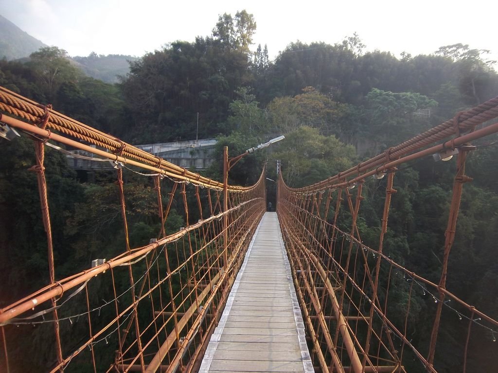 虎山吊橋（泰安）