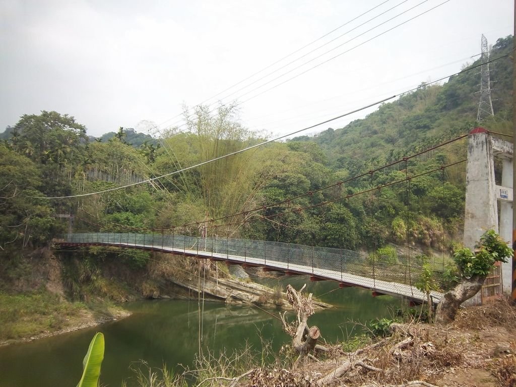 吳秋金吊橋（南投）