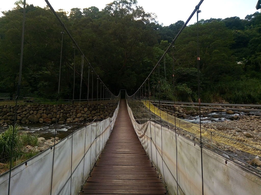 老頭擺農庄吊橋（北埔）