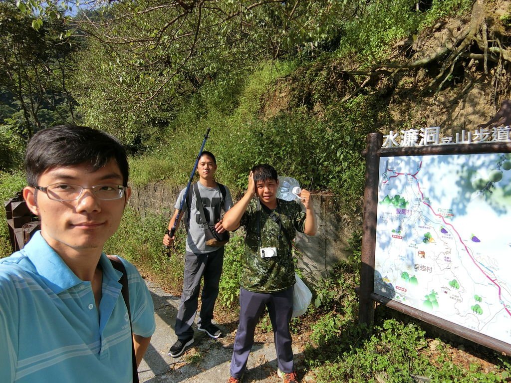 水濂洞步道起道