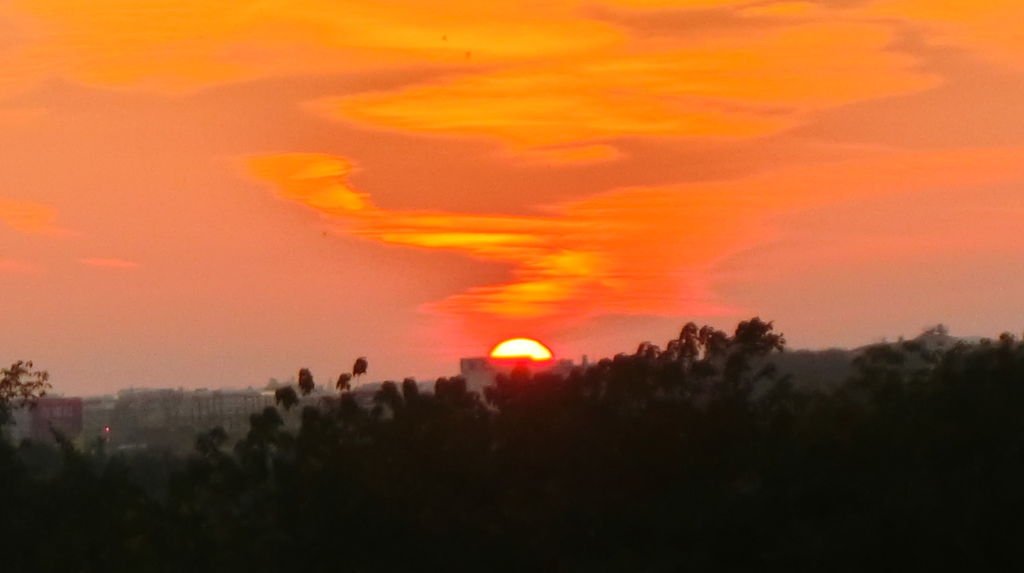 夕陽餘暉
