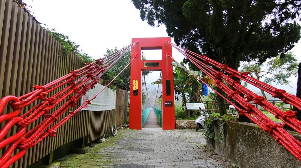 行人吊橋(情人橋)（番路）