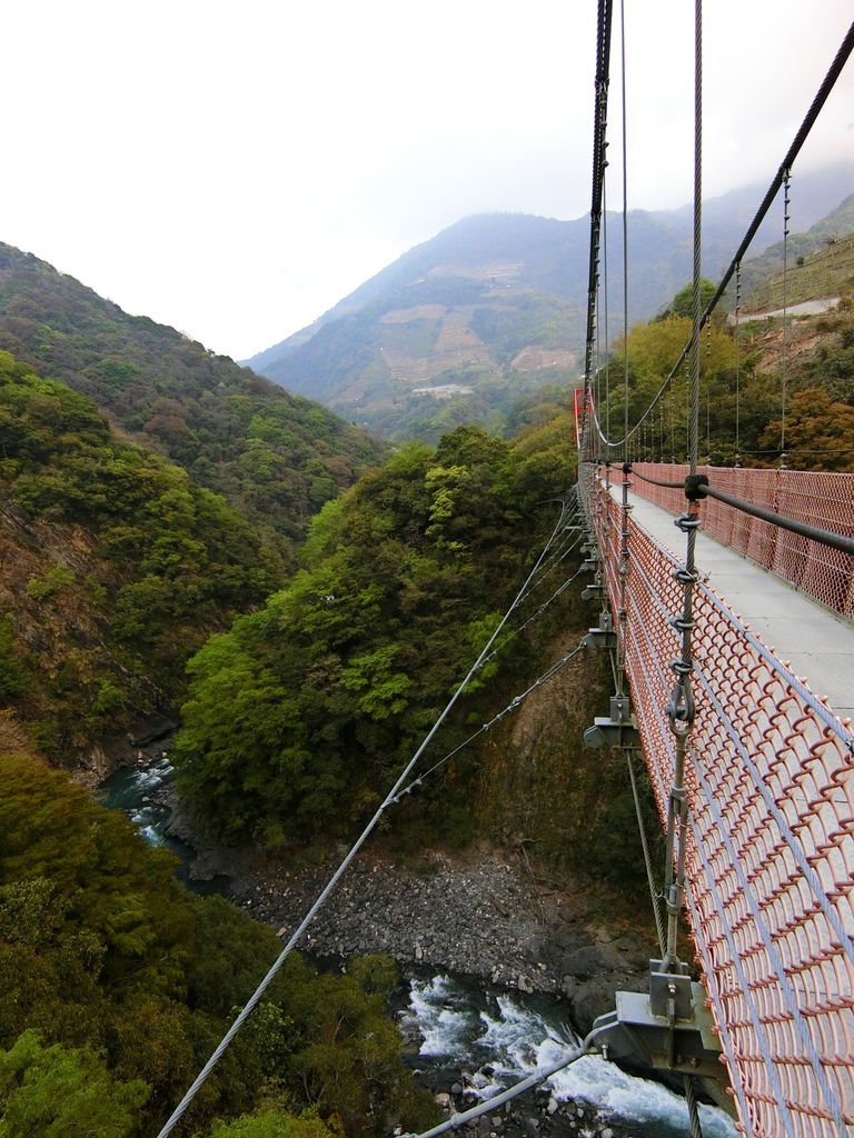 平靜吊橋（都達村）