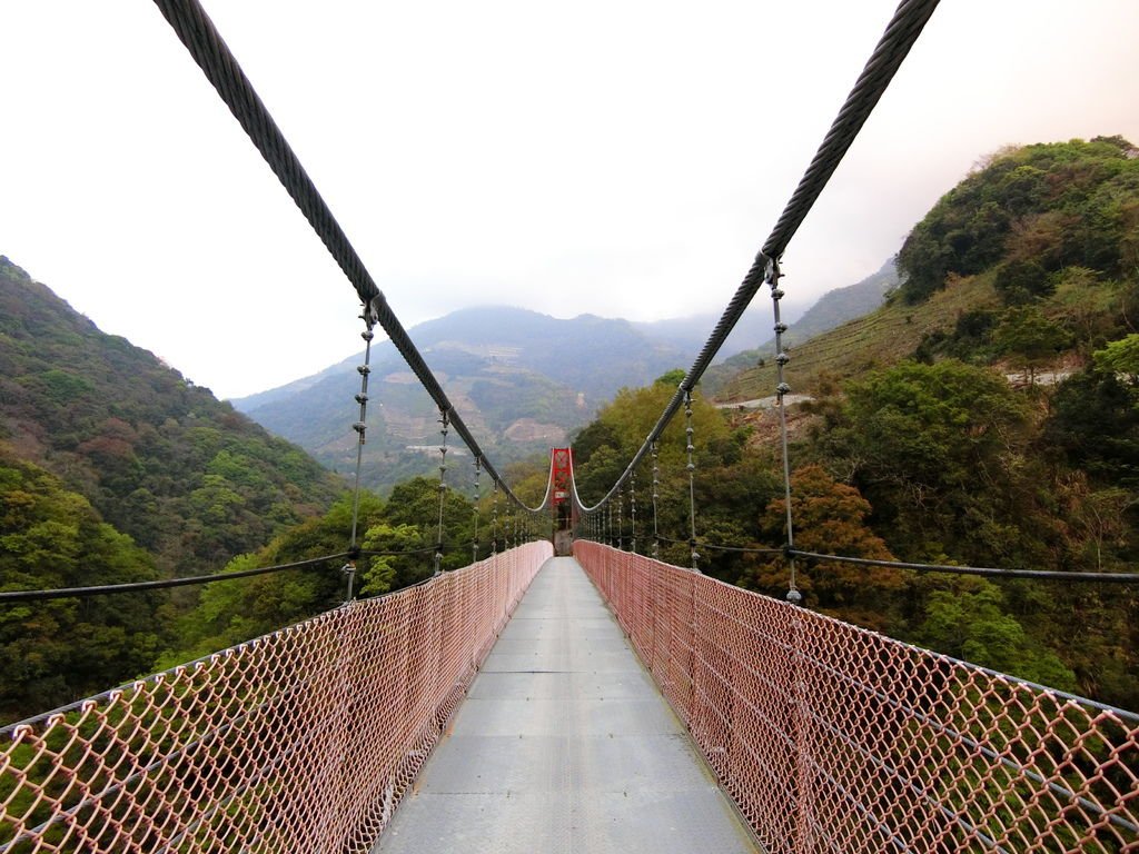 平靜吊橋（都達村）