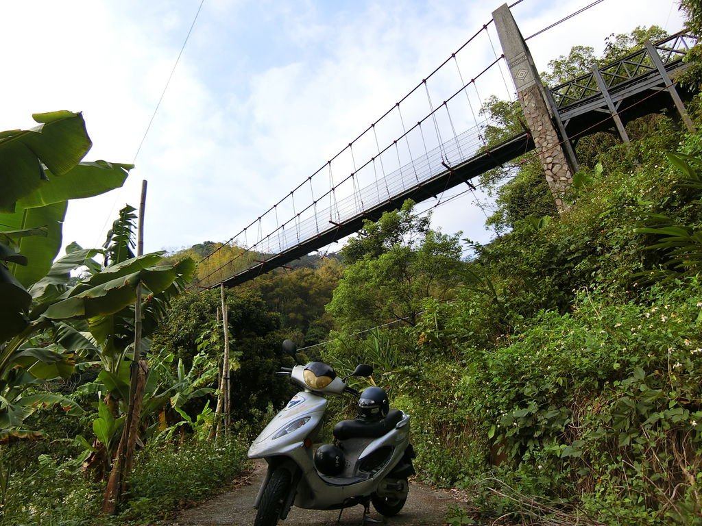 樟平溪吊橋（中寮）