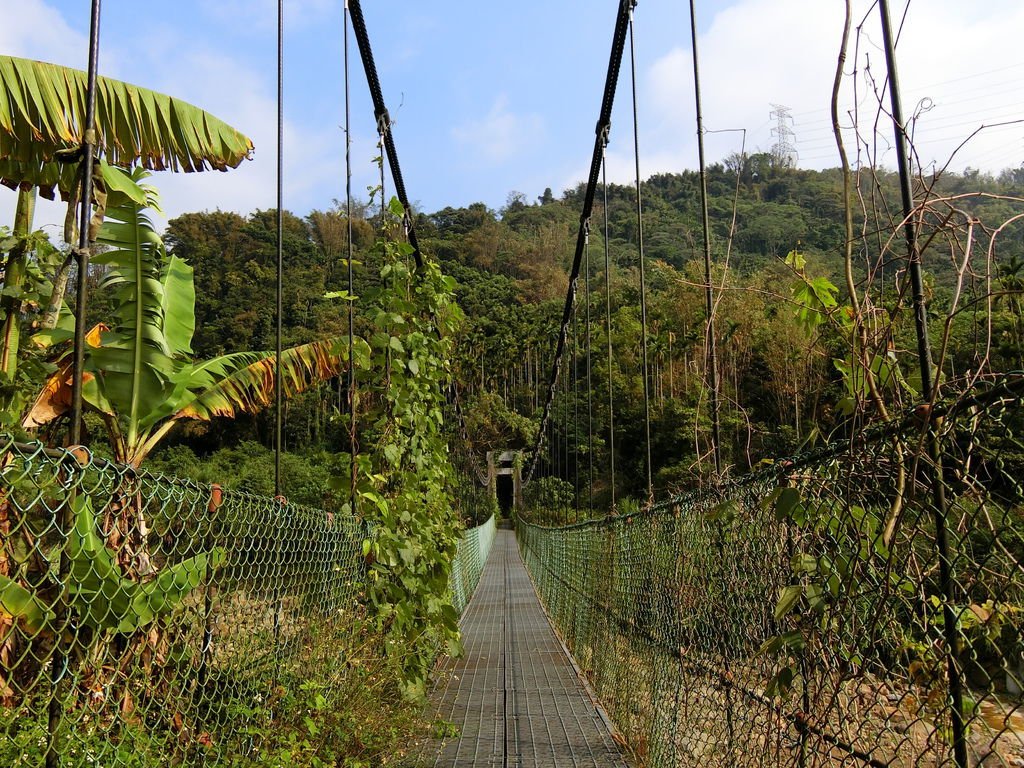 粗坑吊橋（中寮）