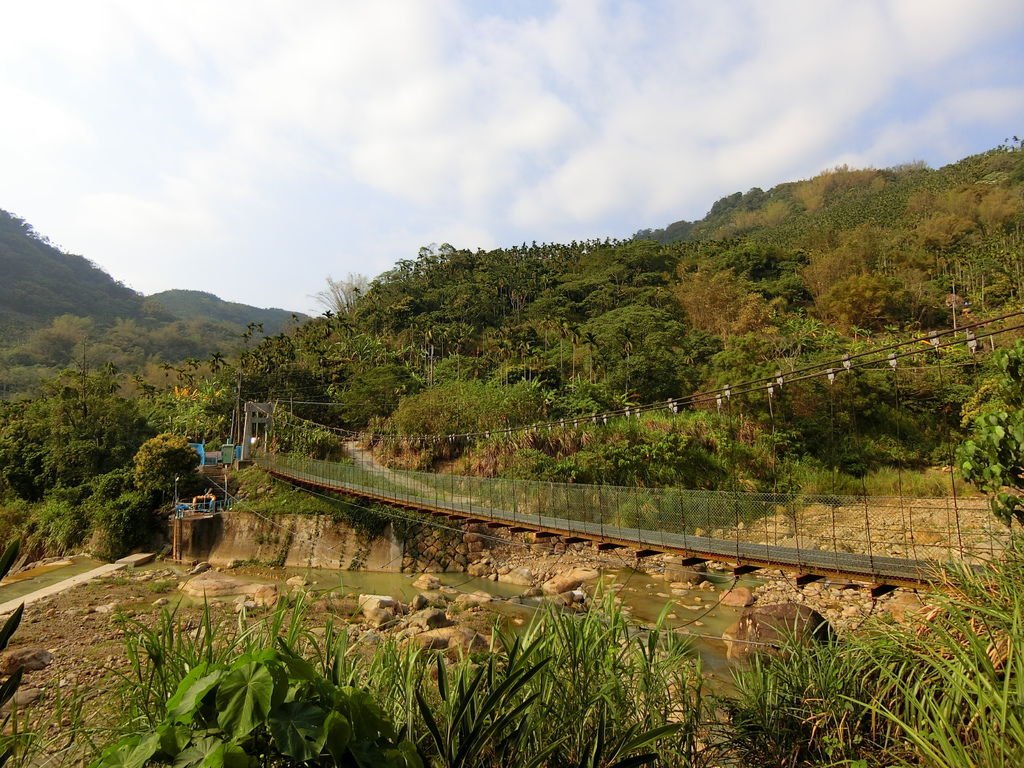 粗坑吊橋（中寮）