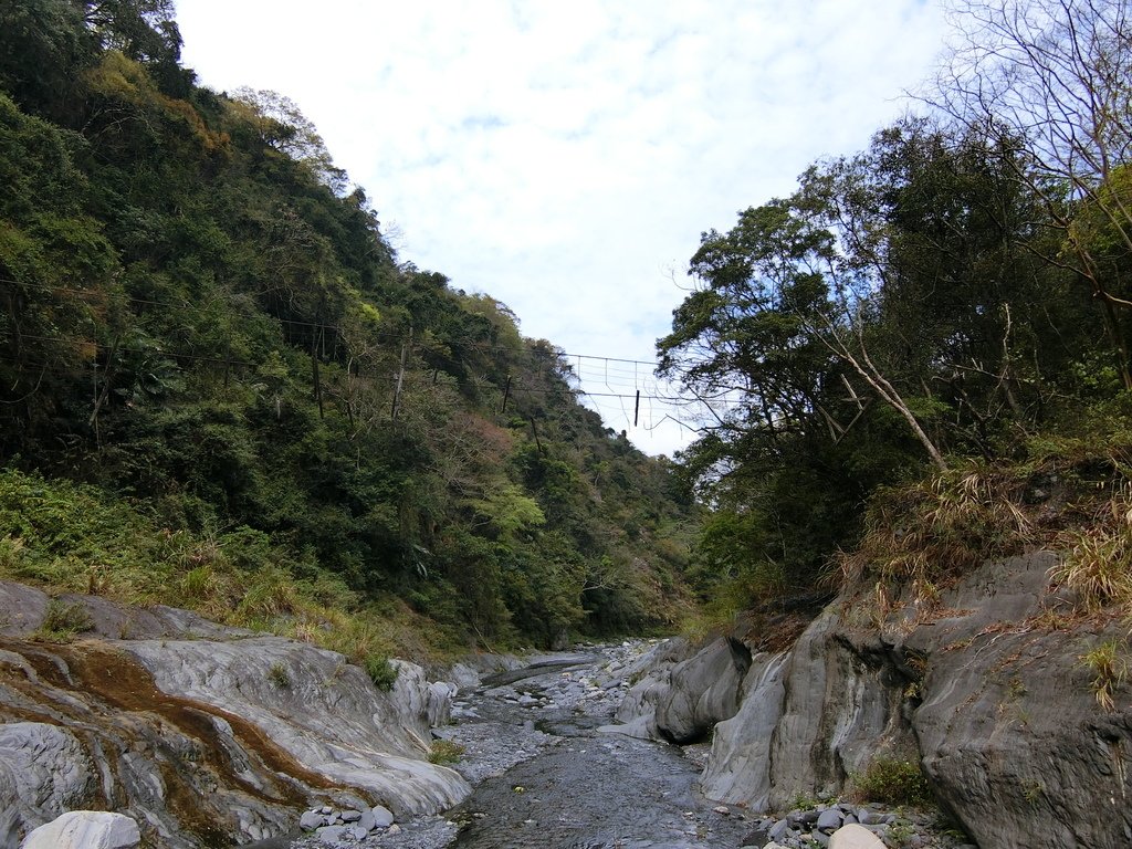 栗梄壩下游廢棄吊橋