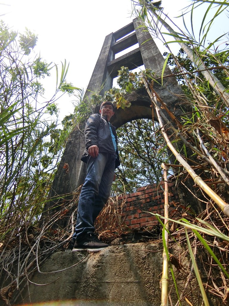 人和波石吊橋（人和村）