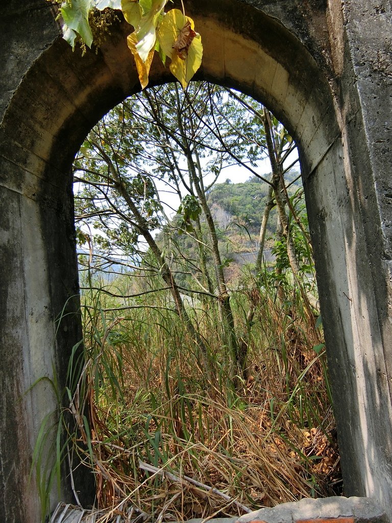 人和波石吊橋（人和村）