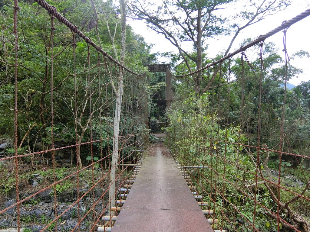 霧瓦娜吊橋（茂林里）