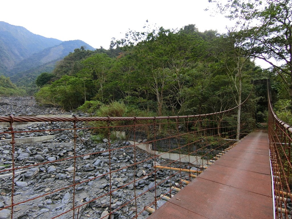 霧瓦娜吊橋（茂林里）