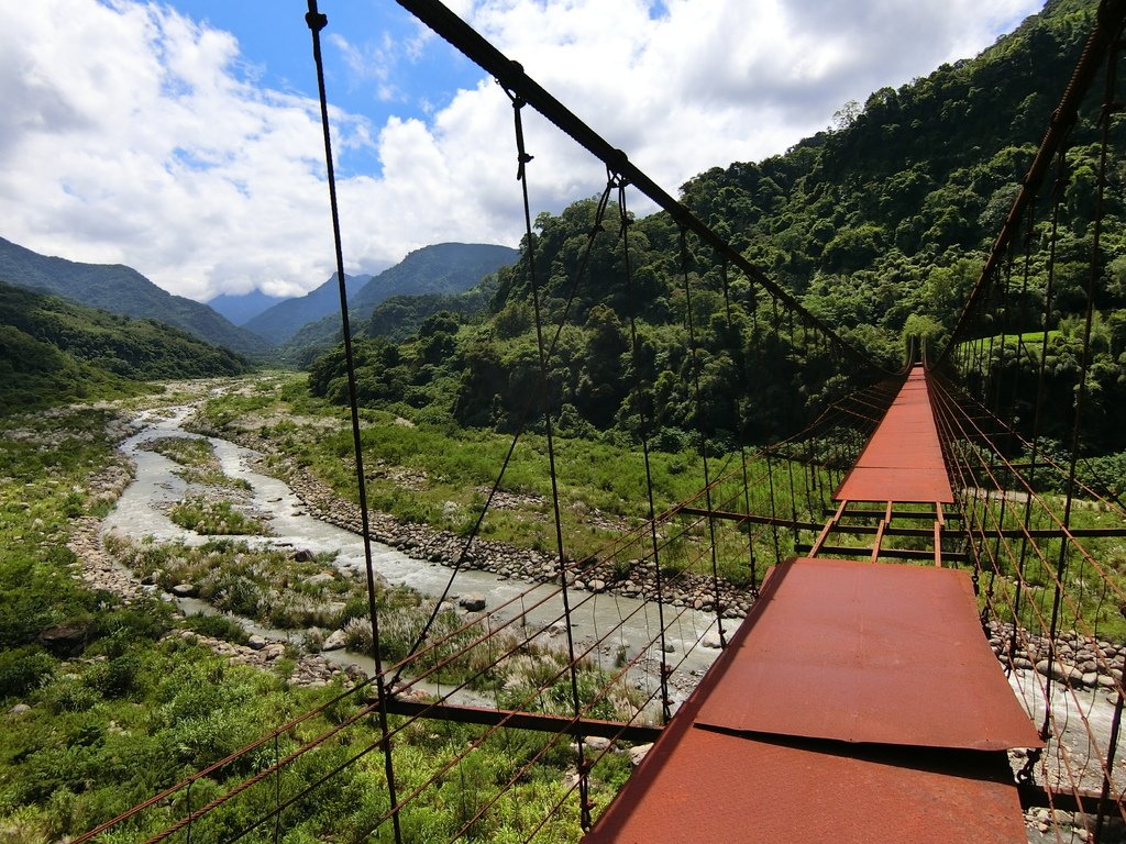 錦卦吊橋（泰安）