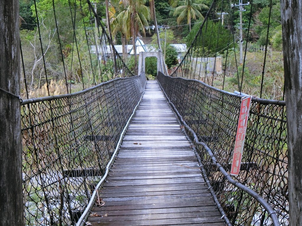 東興發電廠吊橋（卑南）