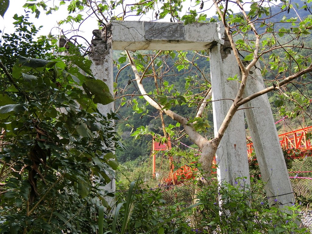 歷坵吊橋 遺跡（太麻里）