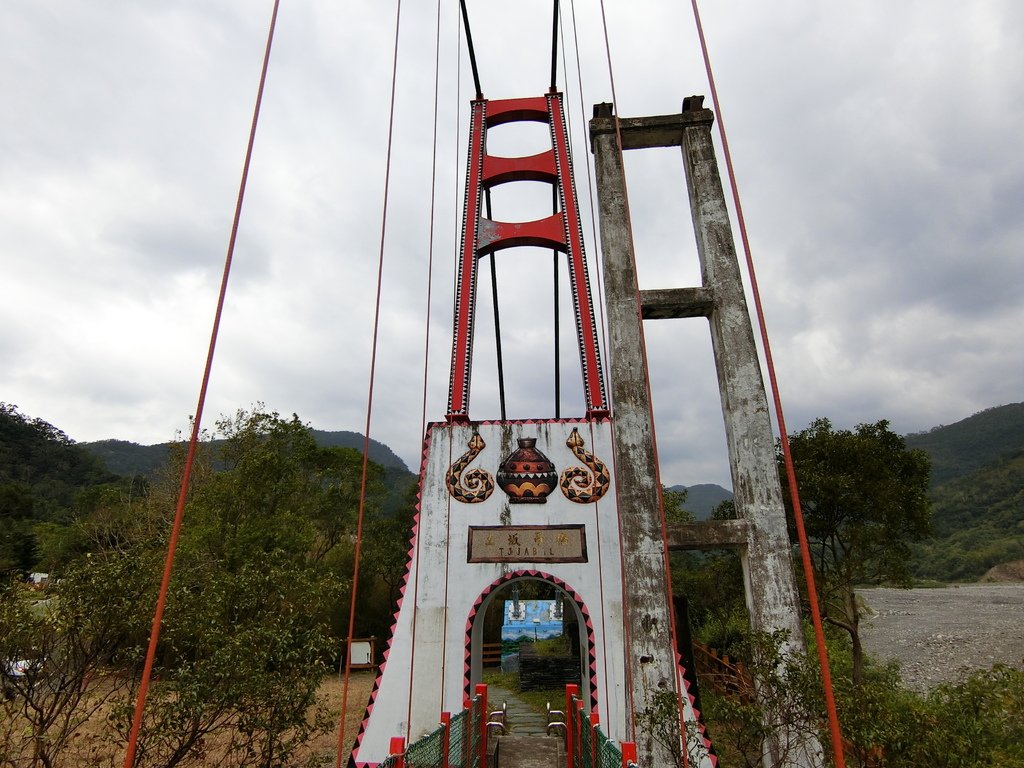 土坂吊橋（達仁）