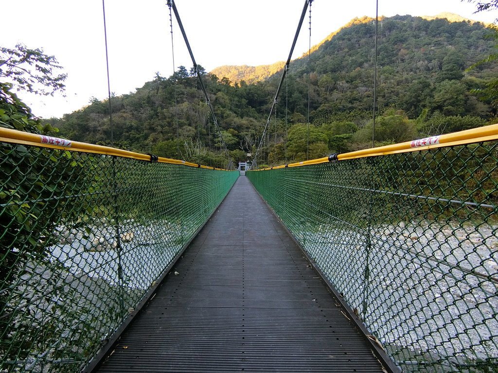 裡冷吊橋（和平）