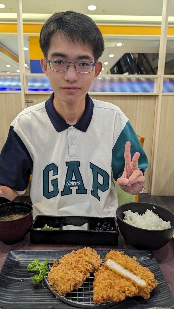 大學面試(17y11m)
