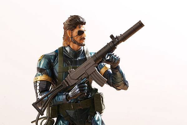 MGSV：GZ PlayArts同捆組