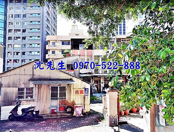 台南市東區東門路二段134巷11號台南法拍屋代標沈先生0970522888台南市東區法拍屋大東夜市龍山寺透天2.jpg