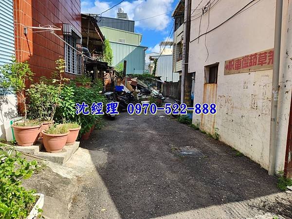 嘉義市西區長安街25巷15號嘉義法拍屋代標沈先生0970522888嘉義市西區法拍屋近秀泰廣場靜巷透天4.jpg