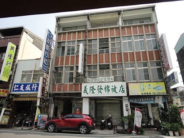 中西區透天車墅系列－民權路收益金店面 ◆理想價格 ：4380