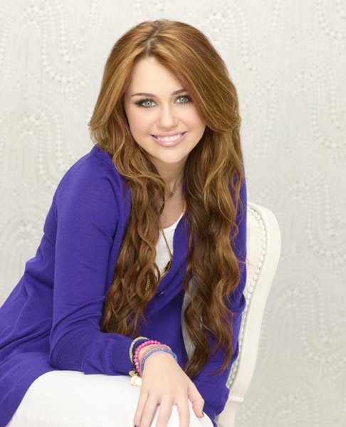 Hannah-Montana-Forever-9.jpg