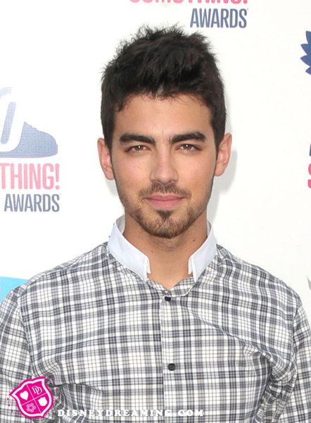 Joe-Jonas-Do-Something.jpg