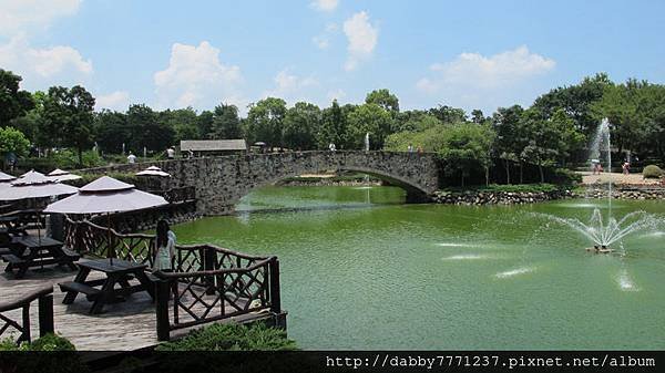 新社莊園