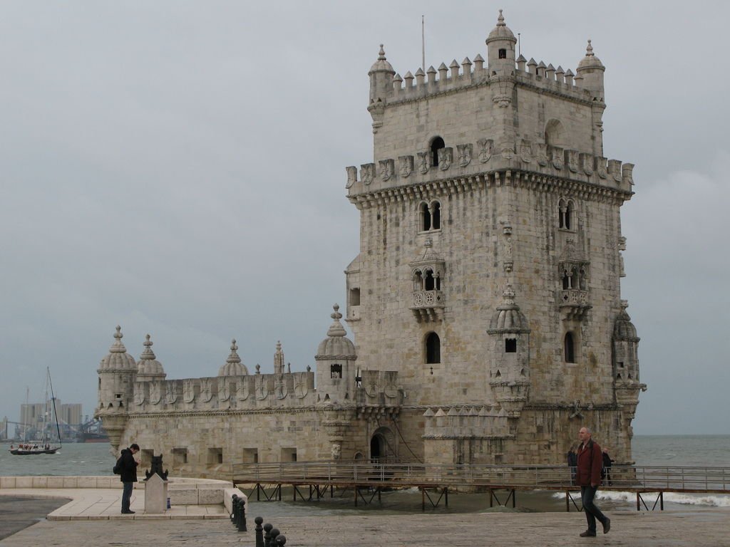 (37-3)Lisbon06.JPG