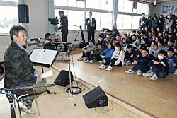 前田さん「課外授業」児童が夢の大切さ学ぶ