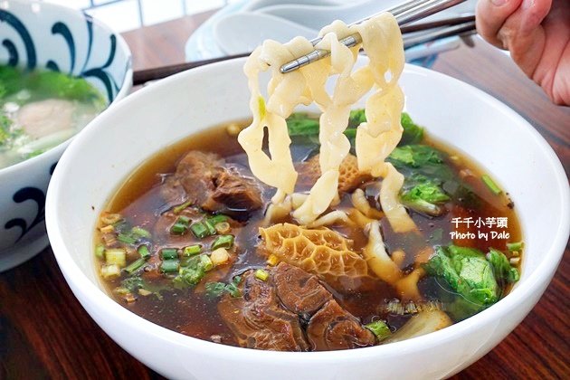 泓坤牛肉麵23-.JPG