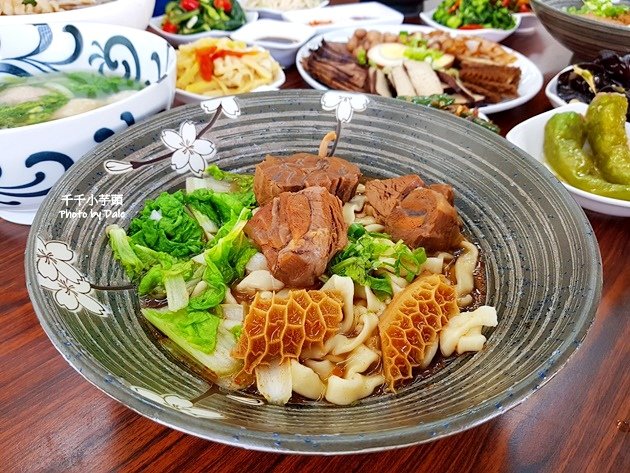 泓坤牛肉麵24.jpg