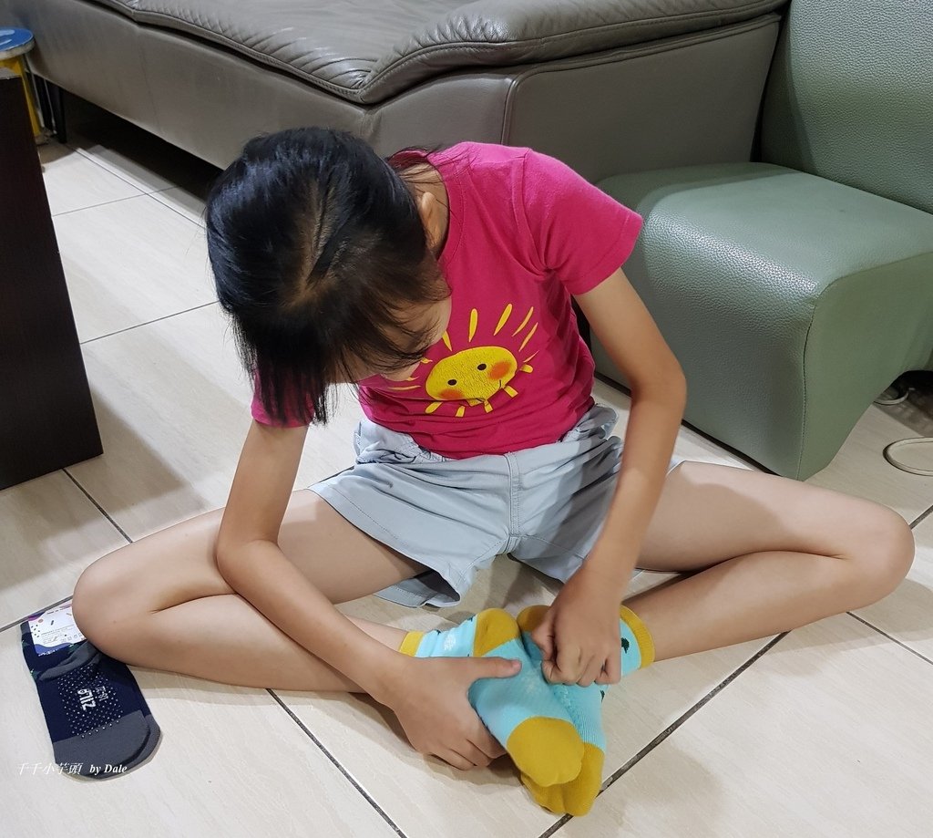 ZILA 抗菌除臭襪8.jpg