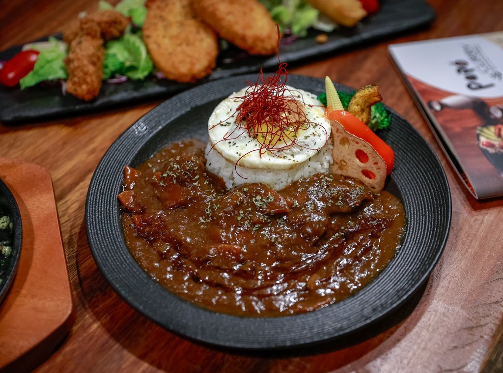 【台中】源自神戶的私房家庭料理！咖哩飯超濃郁！大阪燒超飽足～