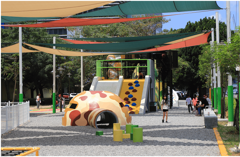 台南精忠公園！首座軍事主題親子遊戲場！超酷迷彩風格！南紡購物