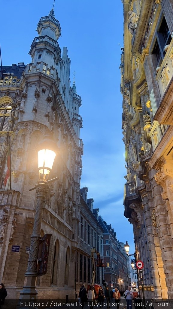 比利時~布魯塞爾黃金大廣場 Grand Place + 尿尿
